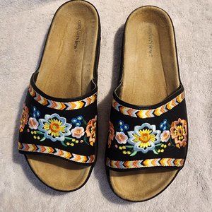 Comfort View Flower Sandal